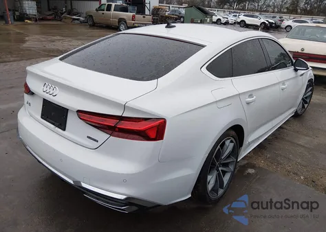 2021 Audi A5 Sportback Premium Plus 45 Tfsi Quattro S Tronic z USA, uszkodzony, nr VIN WAUFACF53MA043935